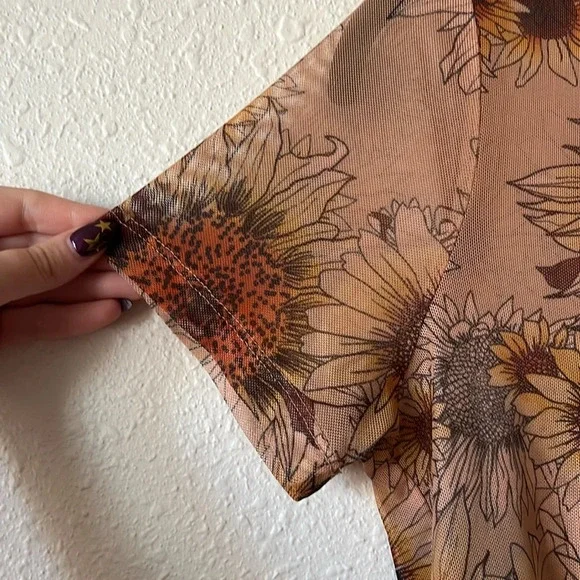 Anthropologie Porridge Short-Sleeve Mesh Tee Sunflower Print Size XS - Picture 4 of 7